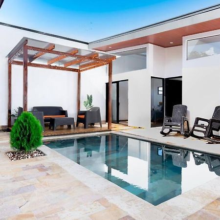 Casa Coral - Great Location - High Speed Internet Villa Uvita Bagian luar foto